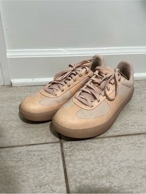 lululemon athletica Blush Beige Low-Top Sneakers